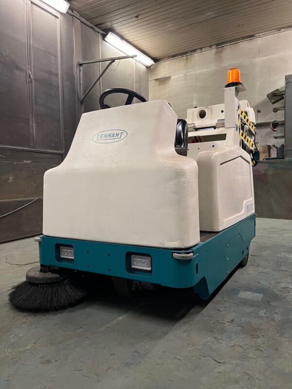 Tennant 6200 - Bol van Machines
